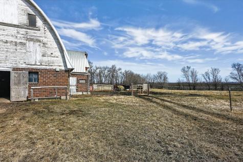 17624 340th Avenue Starbuck MN 56381