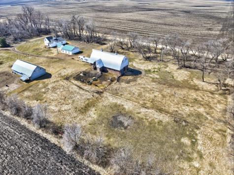 17624 340th Avenue Starbuck MN 56381