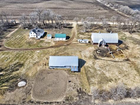 17624 340th Avenue Starbuck MN 56381