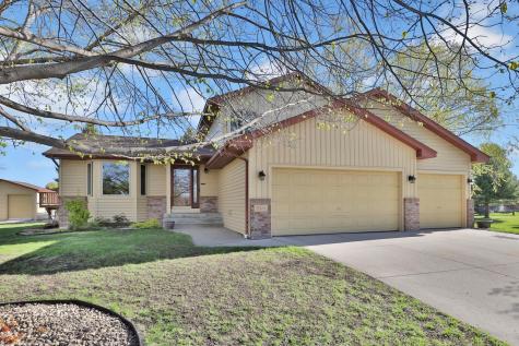 9161 N Kentucky Avenue N Brooklyn Park MN 55445