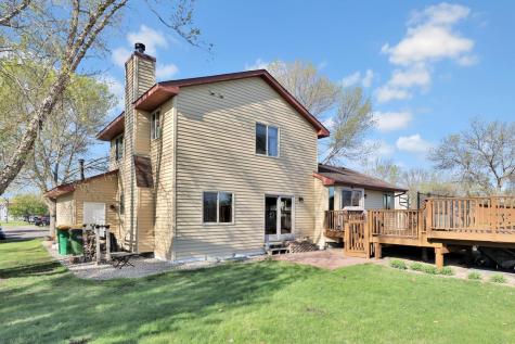 9161 N Kentucky Avenue N Brooklyn Park MN 55445