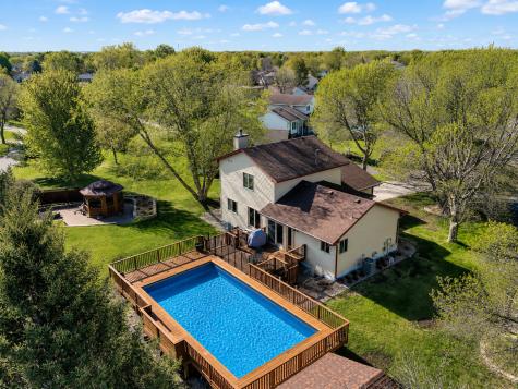 9161 N Kentucky Avenue N Brooklyn Park MN 55445