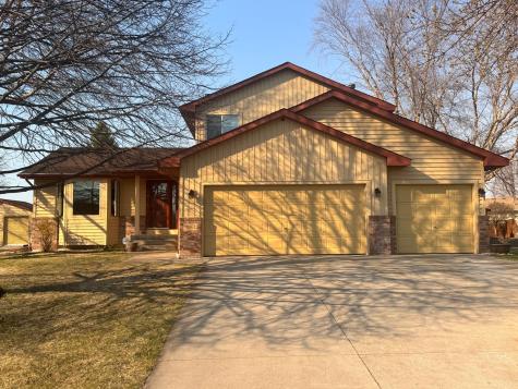 9161 N Kentucky Avenue N Brooklyn Park MN 55445