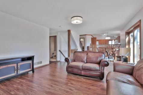 9161 N Kentucky Avenue N Brooklyn Park MN 55445