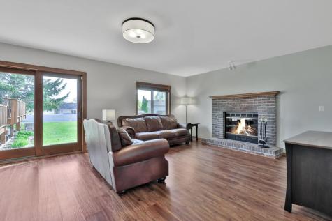 9161 N Kentucky Avenue N Brooklyn Park MN 55445