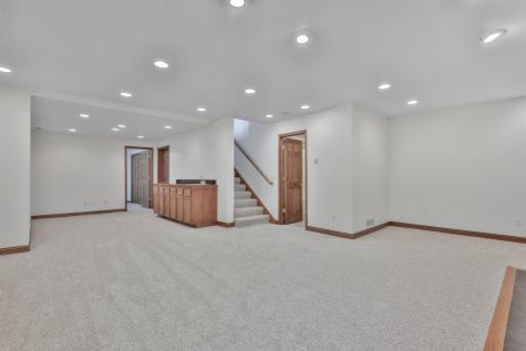 9161 N Kentucky Avenue N Brooklyn Park MN 55445