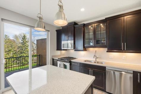 3166 Countryside Avenue Woodbury MN 55129