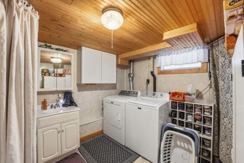 573 Stearns Avenue E Eden Valley MN 55329