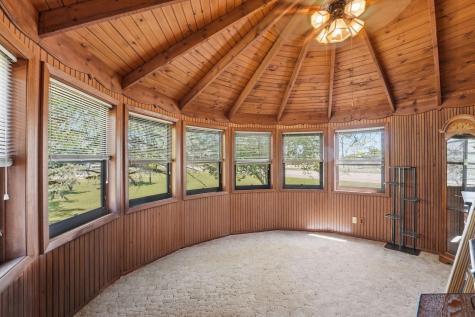 573 Stearns Avenue E Eden Valley MN 55329