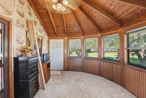 573 Stearns Avenue E Eden Valley MN 55329