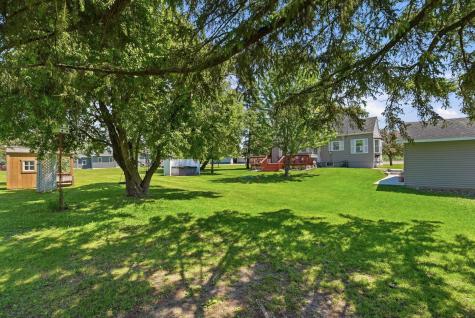 573 Stearns Avenue E Eden Valley MN 55329