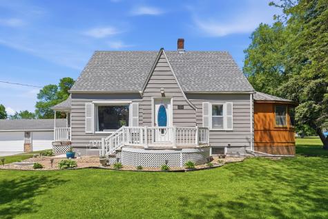 573 Stearns Avenue E Eden Valley MN 55329