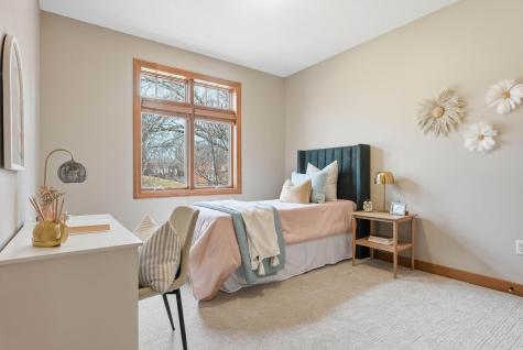 1978 Thom Drive Arden Hills MN 55112
