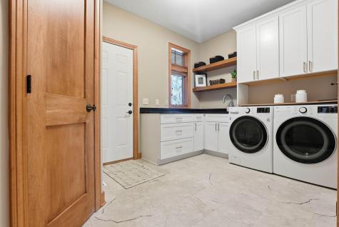 1978 Thom Drive Arden Hills MN 55112