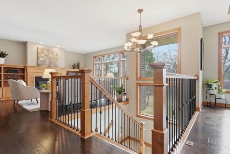 1978 Thom Drive Arden Hills MN 55112