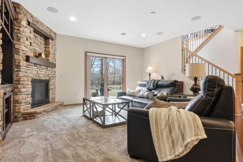 1978 Thom Drive Arden Hills MN 55112