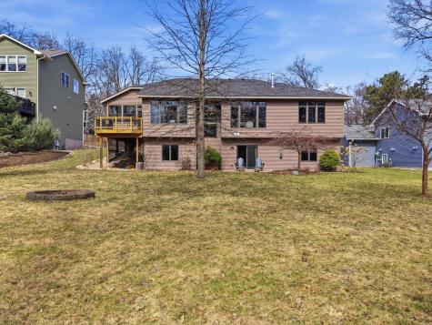 1978 Thom Drive Arden Hills MN 55112