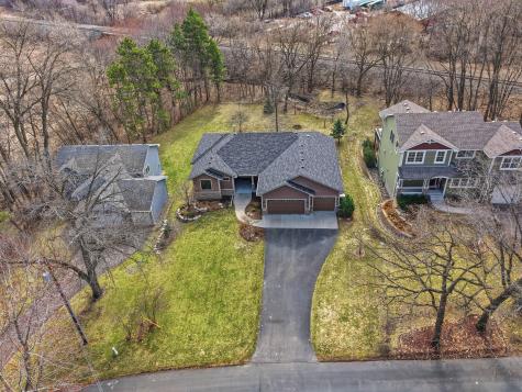 1978 Thom Drive Arden Hills MN 55112