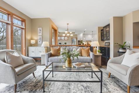 1978 Thom Drive Arden Hills MN 55112