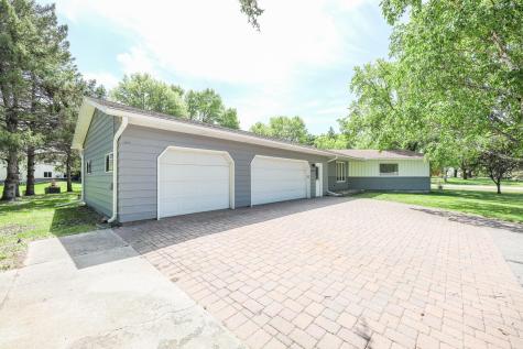 1202 Ridgeview Terrace NE Alexandria MN 56308