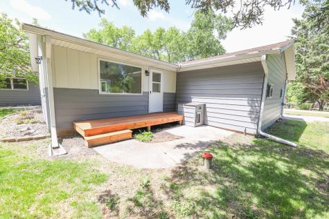 1202 Ridgeview Terrace NE Alexandria MN 56308