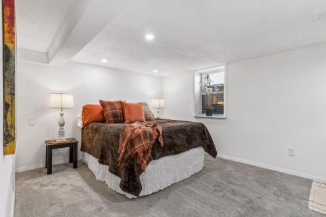 991 Minnehaha Avenue W Saint Paul MN 55104