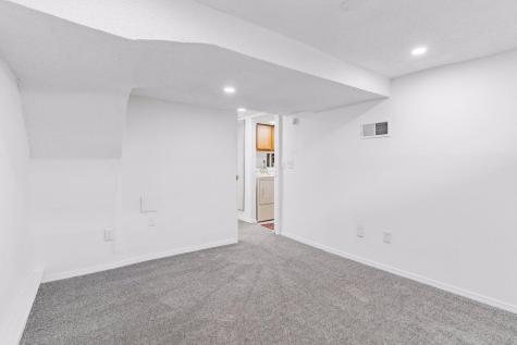 991 Minnehaha Avenue W Saint Paul MN 55104
