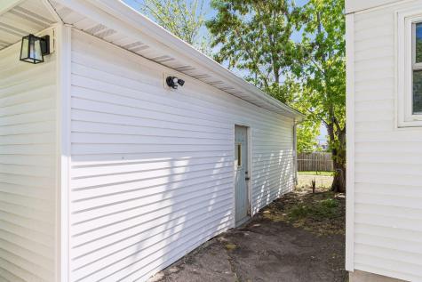 991 Minnehaha Avenue W Saint Paul MN 55104