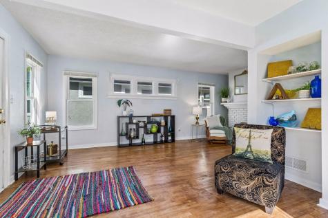 991 Minnehaha Avenue W Saint Paul MN 55104