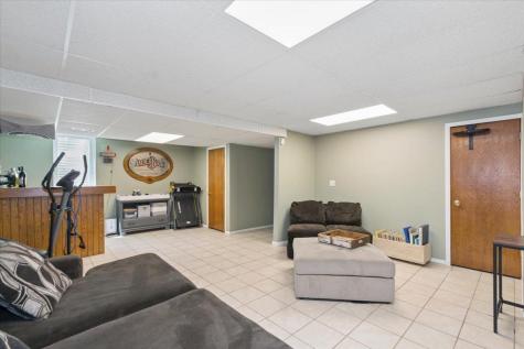 752 Lathrop Drive Northfield MN 55057