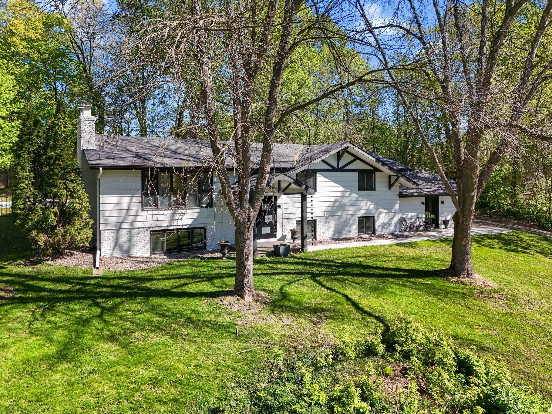 17046 Chiltern Hills Road Minnetonka MN 55345