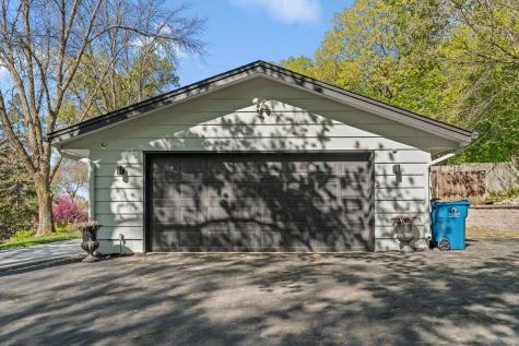 17046 Chiltern Hills Road Minnetonka MN 55345
