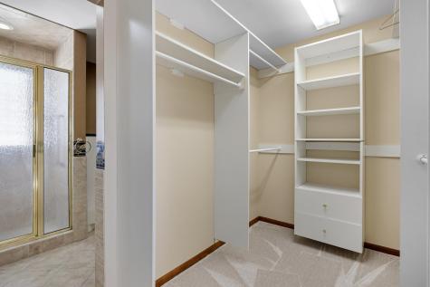 6929 Glenwood Avenue Golden Valley MN 55427