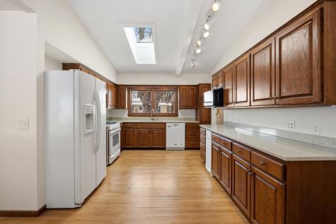 6929 Glenwood Avenue Golden Valley MN 55427