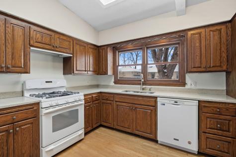 6929 Glenwood Avenue Golden Valley MN 55427