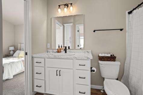 7791 Cub Creek Way Horace ND 58047