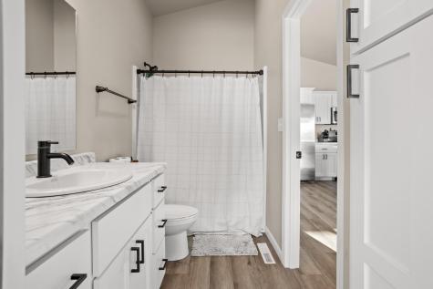 7791 Cub Creek Way Horace ND 58047