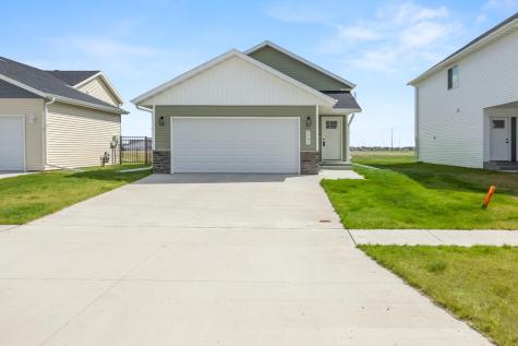 7791 Cub Creek Way Horace ND 58047