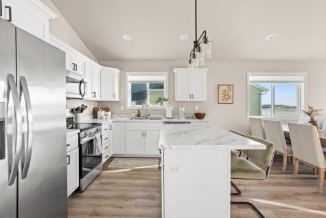 7791 Cub Creek Way Horace ND 58047