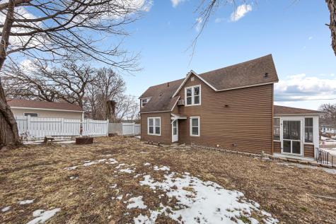 118 1st Street SW Faribault MN 55021