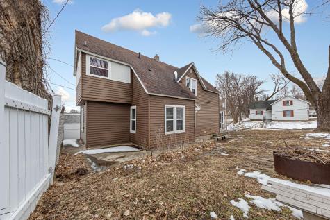 118 1st Street SW Faribault MN 55021