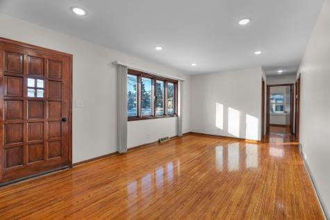 9109 Queen Avenue S Bloomington MN 55431