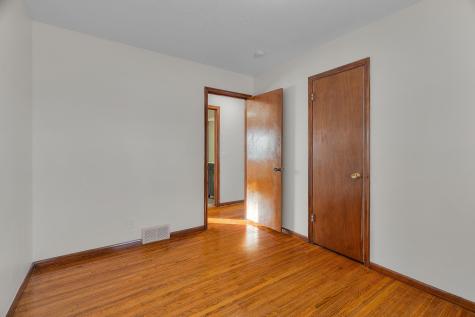 9109 Queen Avenue S Bloomington MN 55431