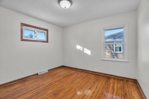 9109 Queen Avenue S Bloomington MN 55431