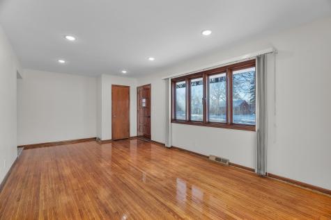 9109 Queen Avenue S Bloomington MN 55431