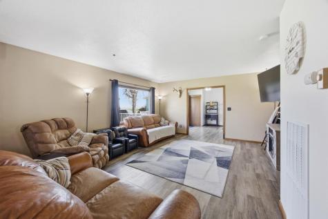 514 Chapin Drive Harwood ND 58042