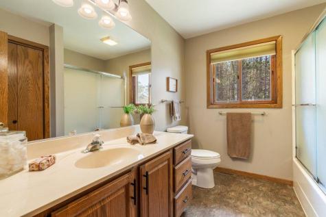 4437 Old Wells Road Eau Claire WI 54703