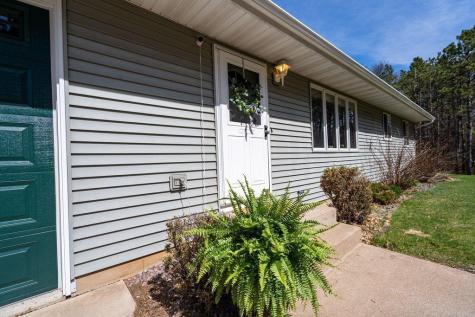 4437 Old Wells Road Eau Claire WI 54703