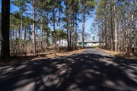 4437 Old Wells Road Eau Claire WI 54703