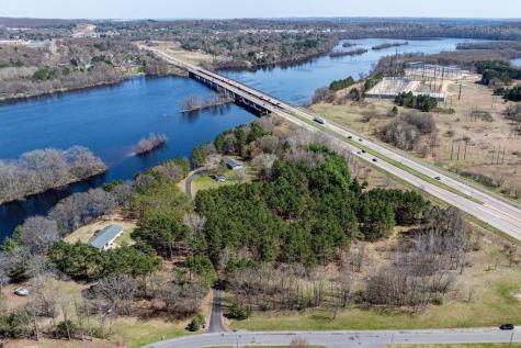 4437 Old Wells Road Eau Claire WI 54703